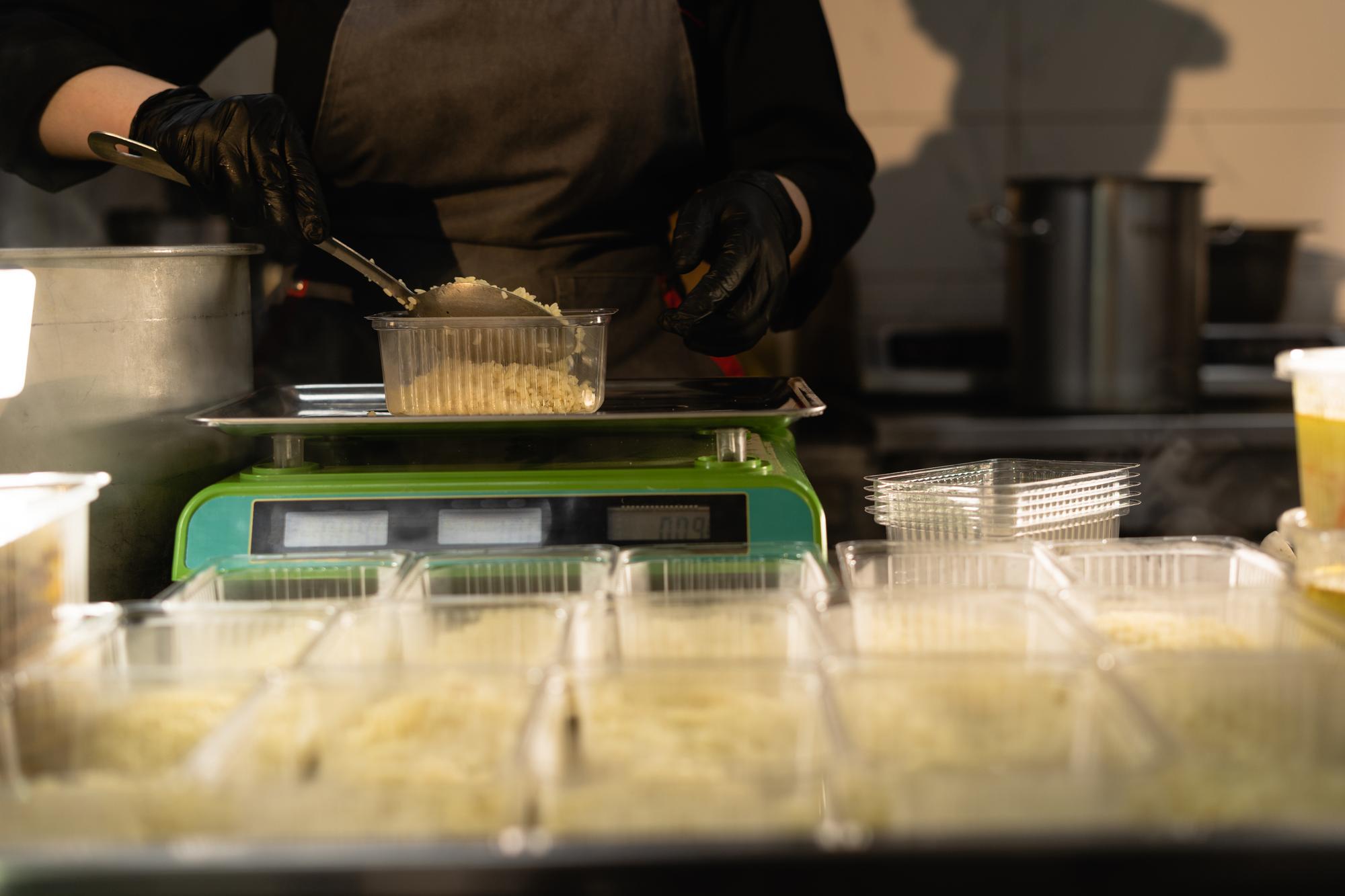 Produktionslinie im Küchatelier